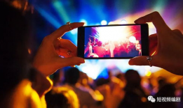 母爱短视频,短视频中的温馨瞬间